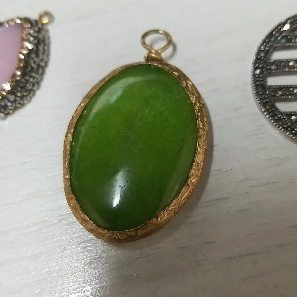 Pendants - Picture 3 of 4